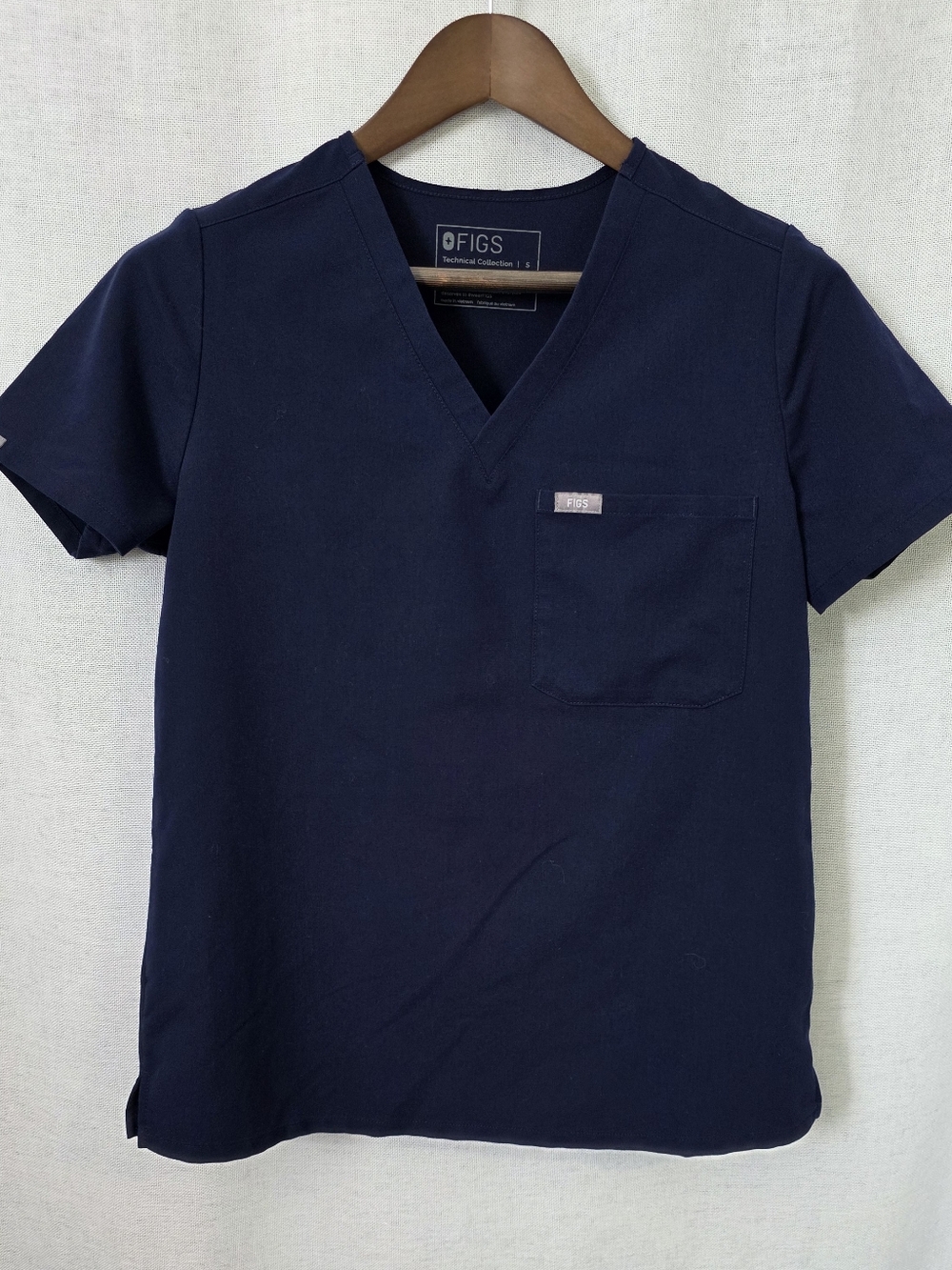 FIGS Catarina One-Pocket Scrub Top Women’s Small Navy